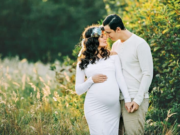 Maternity photography golden hour